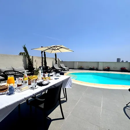 St Julians Hillside With Pool Villa *