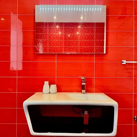 Villa St Julians Hillside With Pool *