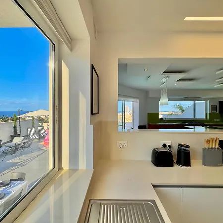 Villa St Julians Hillside With Pool Is-Swieqi