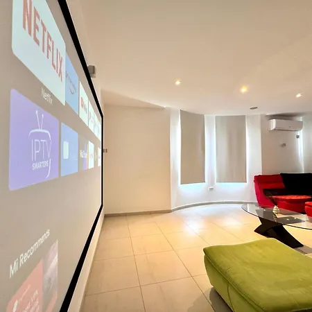 St Julians Hillside With Pool Is-Swieqi