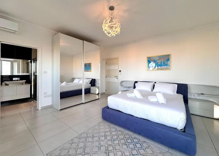 St Julians Hillside With Pool * Is-Swieqi