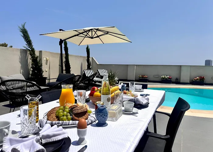 St Julians Hillside With Pool